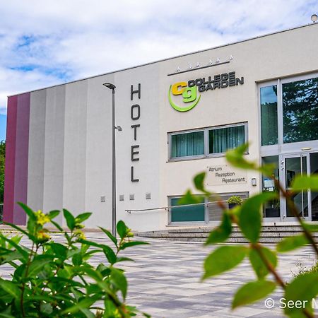 学院花园酒店 巴特弗斯劳 外观 照片